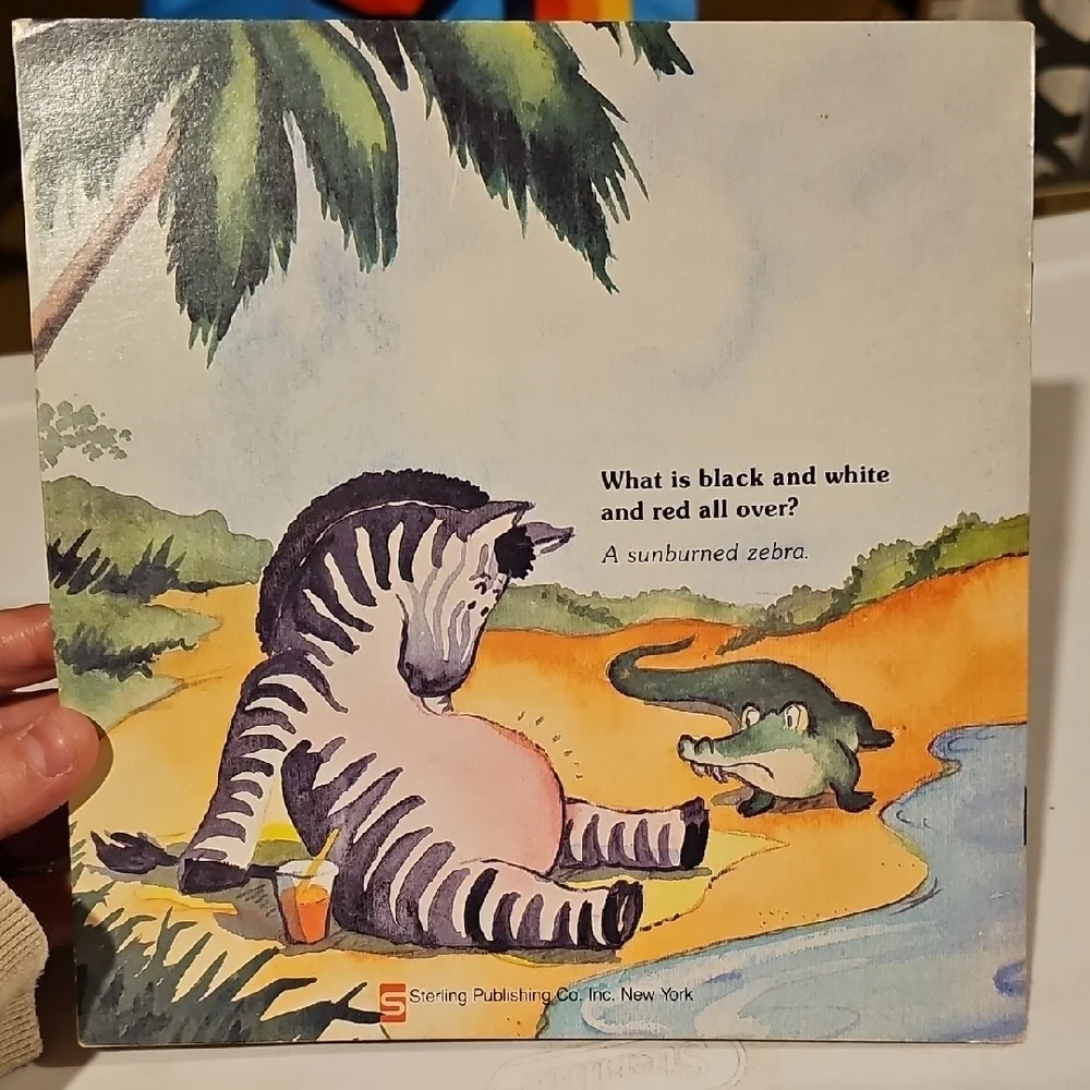 The Funniest Riddle Book Ever - Multicolor - Picture 2 of 3
